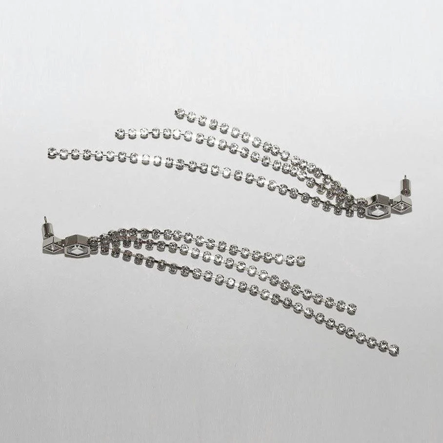 Siobhan Long Dangling Earrings - Image 8
